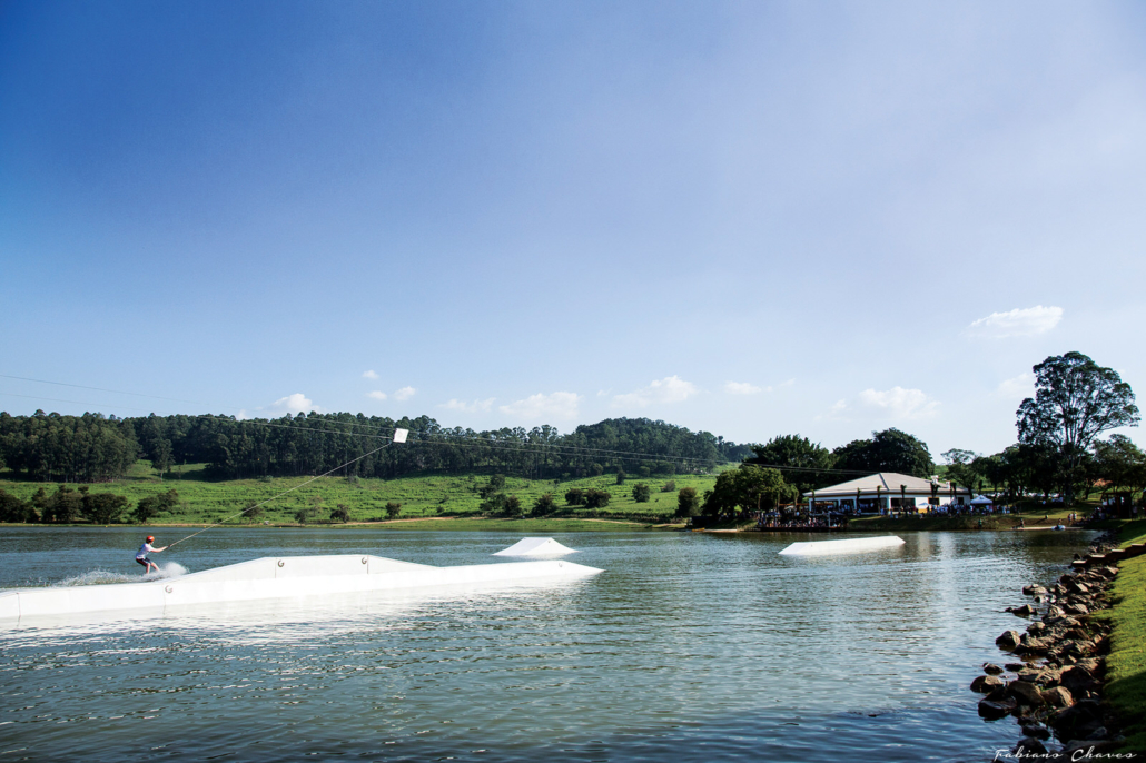 Conheça o Único Condomínio do Mundo Com Praia, Golf e Hípica