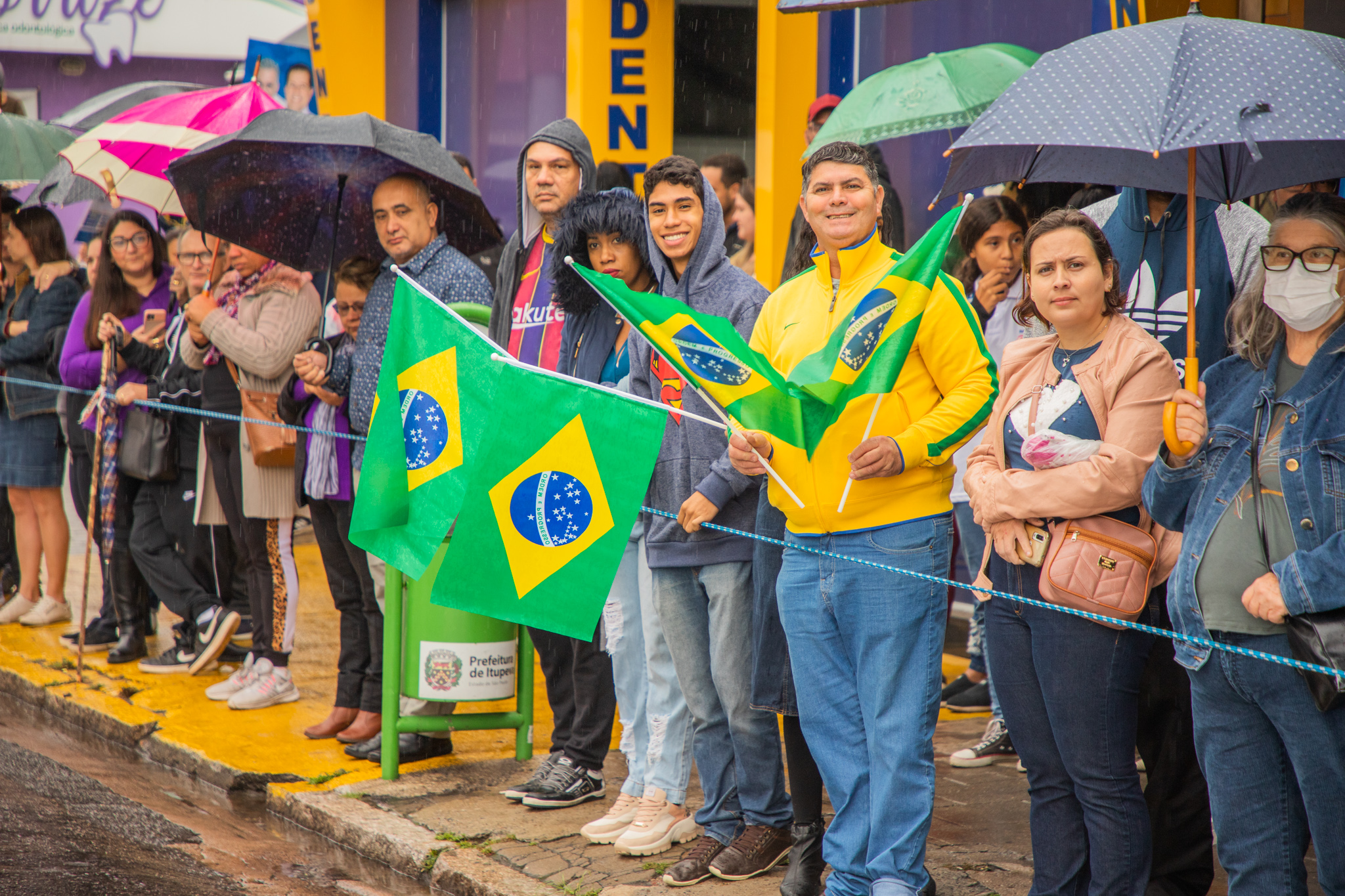 A Chuva Não Intimidou o Lindo Desfile de 7 de Setembro em Itupeva