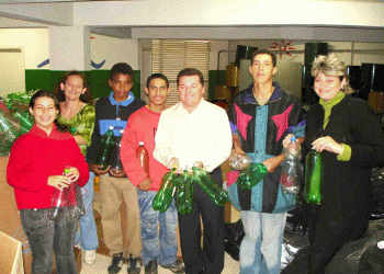 Gincana estudantil arrecada mais de 40 mil garrafas PETs em um mês de projeto