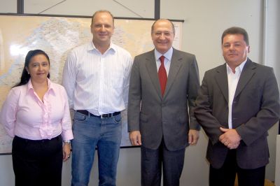 Ocimar solicita 8 milhões para pavimentação e recapeamento