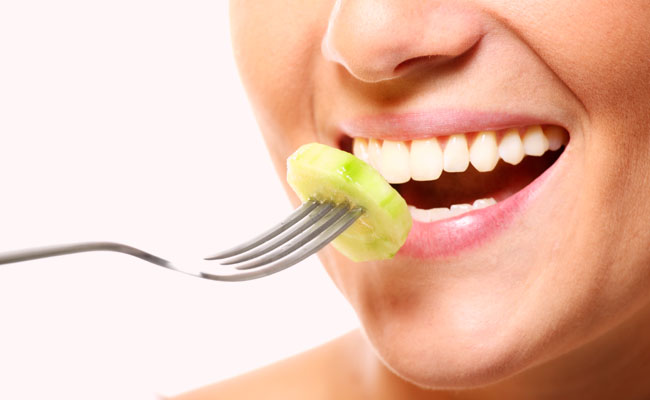 Beleza comestível: os melhores alimentos para cabelos, pele e unhas