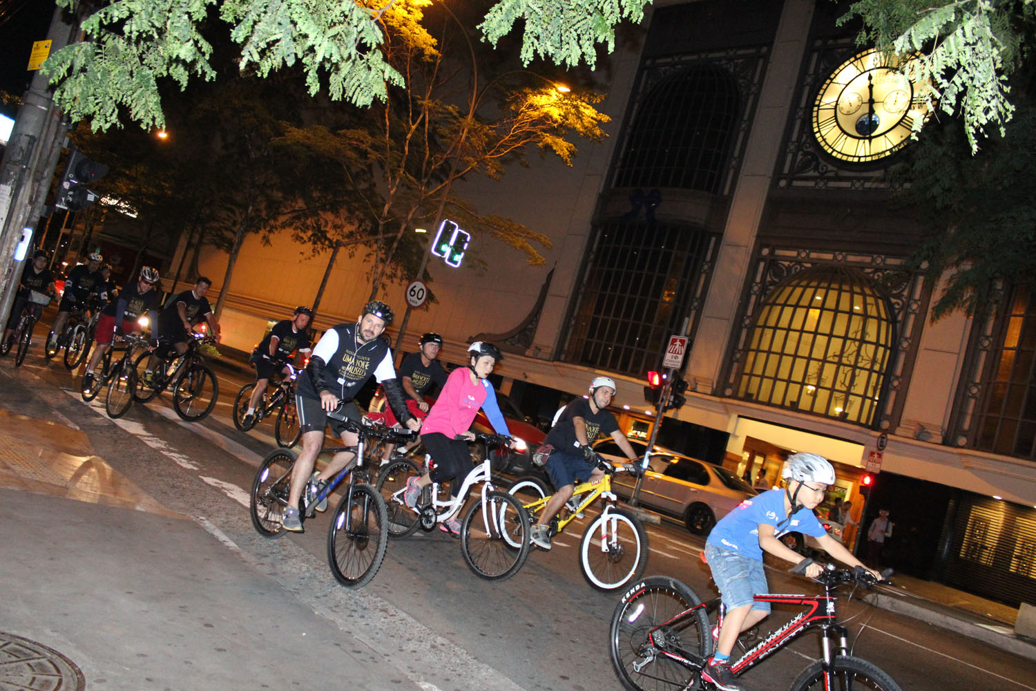 Passeios Noturnos de Bike Em São Paulo