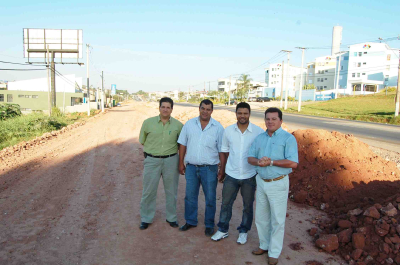 Prefeitura constrói acesso para a nova Câmara Municipal