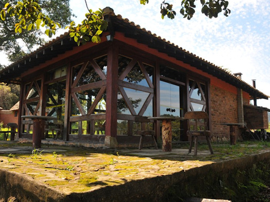 Conheça a relaxante Pousada Canto dos Xamãs em Águas da Prata