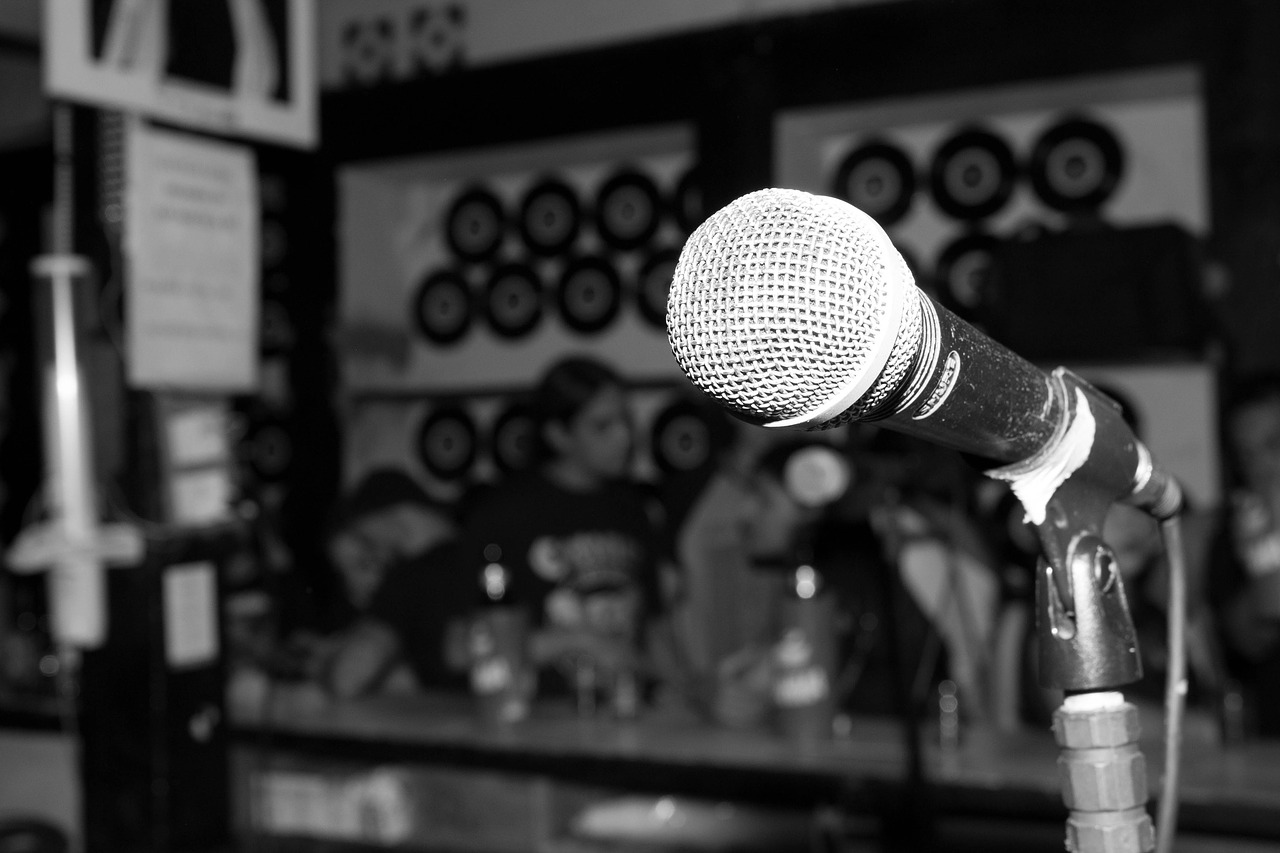 Quem canta os males espanta!