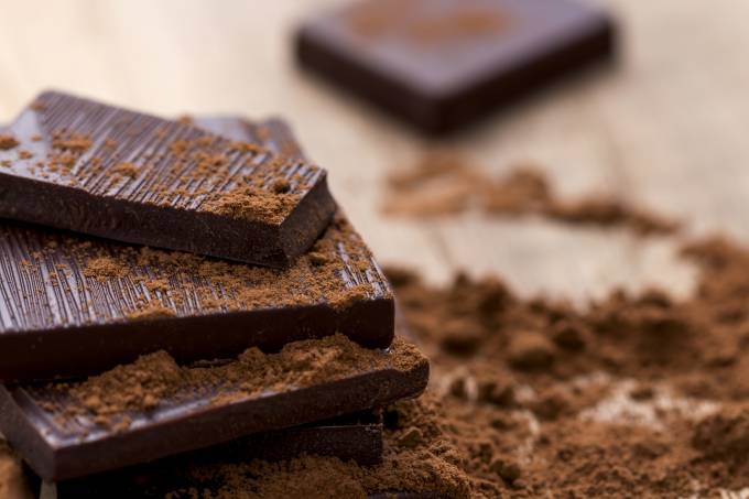 Chocolate amargo faz bem ao coração