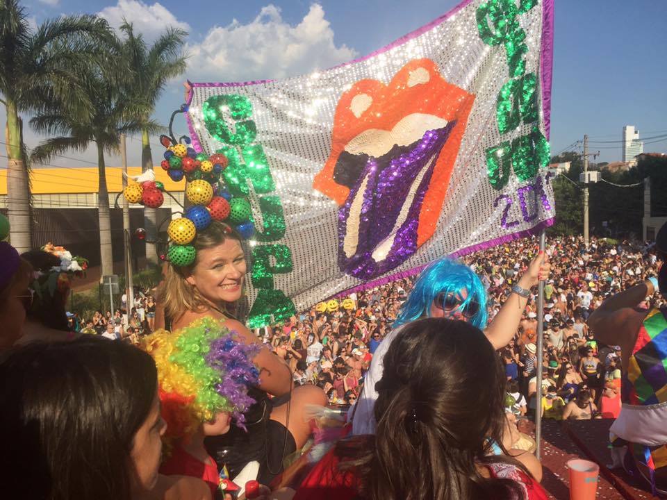 Bloco Chupa que é de Uva abre o Carnaval de Jundiaí e arrasta mais de 40 mil pessoas