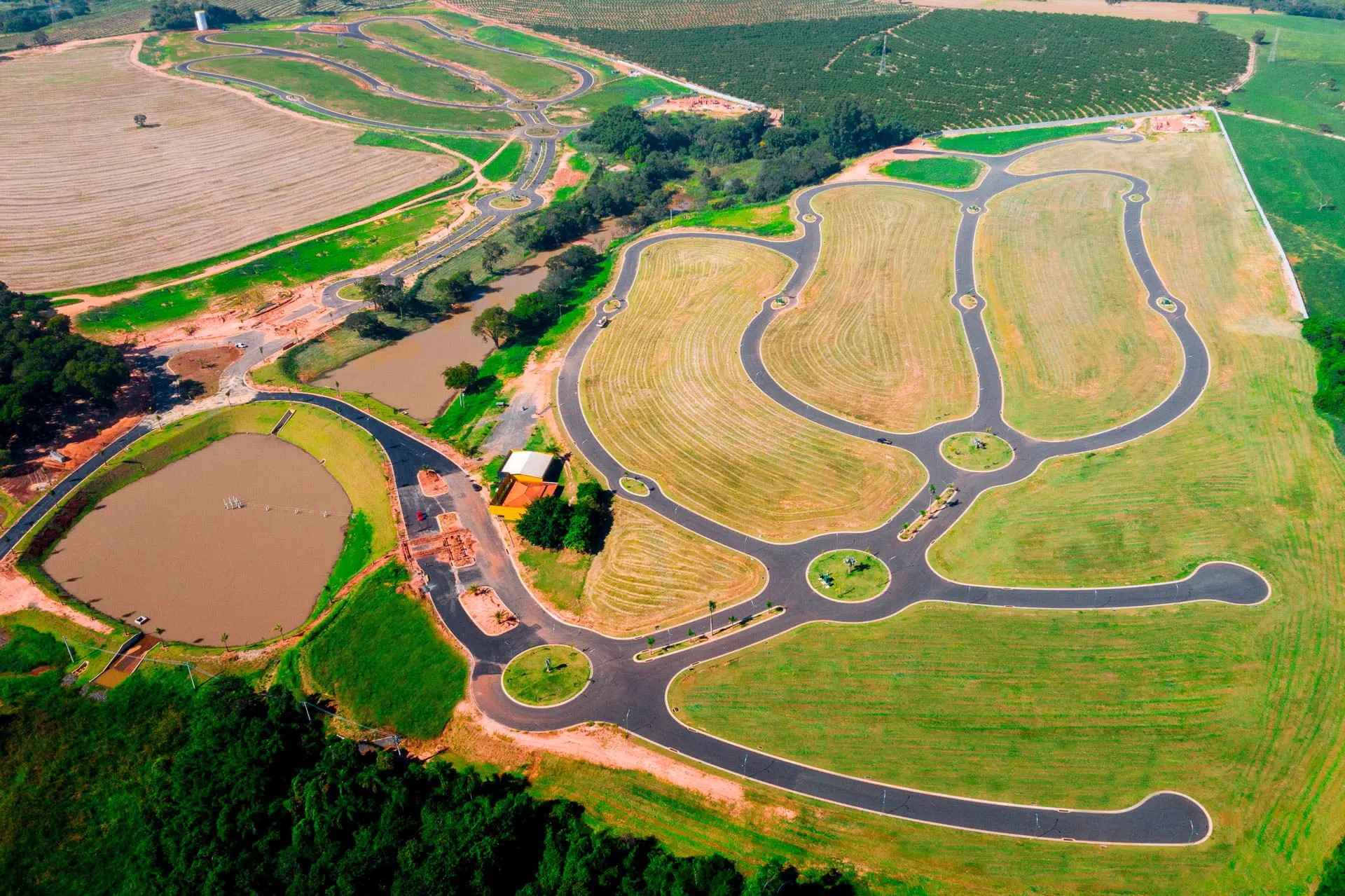 Residencial Flor D'Aldeia em Mogi Mirim - Interior de SP