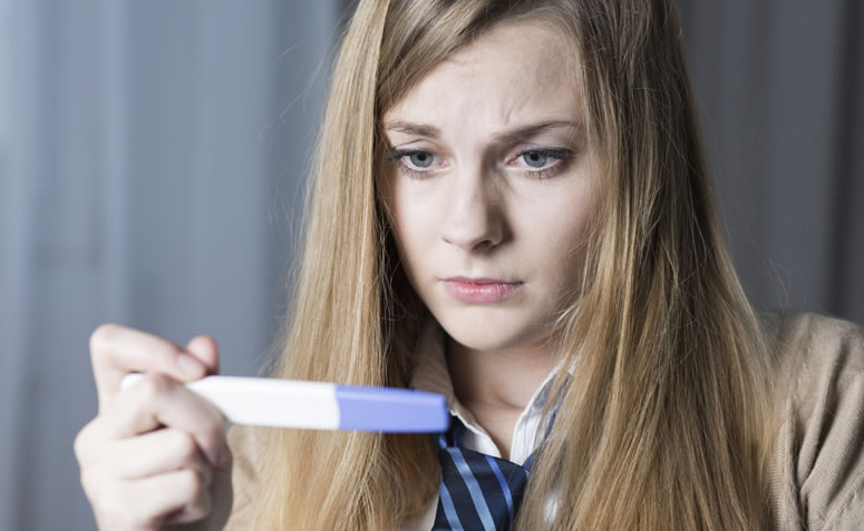 Gravidez na adolescência como mãe e filha podem enfrentar juntas a situação
