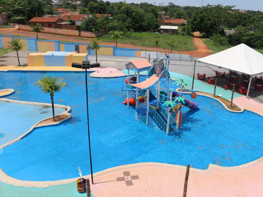 Hot Planet Thermas Park é garantia de lazer para toda a família em Araçatuba