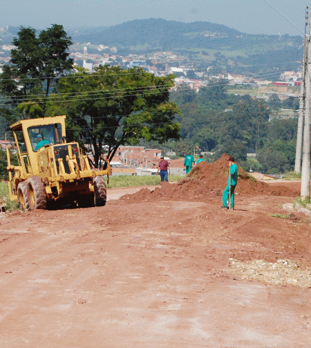 Ruas da Mina recebem rede de esgoto e asfalto