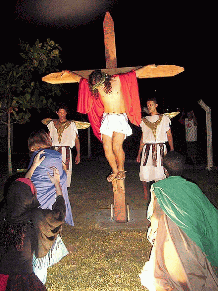 Companhia Municipal de Teatro de Itupeva apresenta encenação da Paixão de Cristo