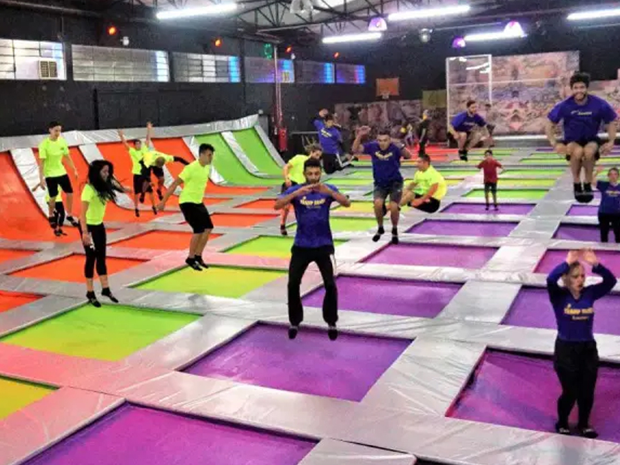 Conheça o Jumpark: O maior e mais completo trampolim park da América Latina.