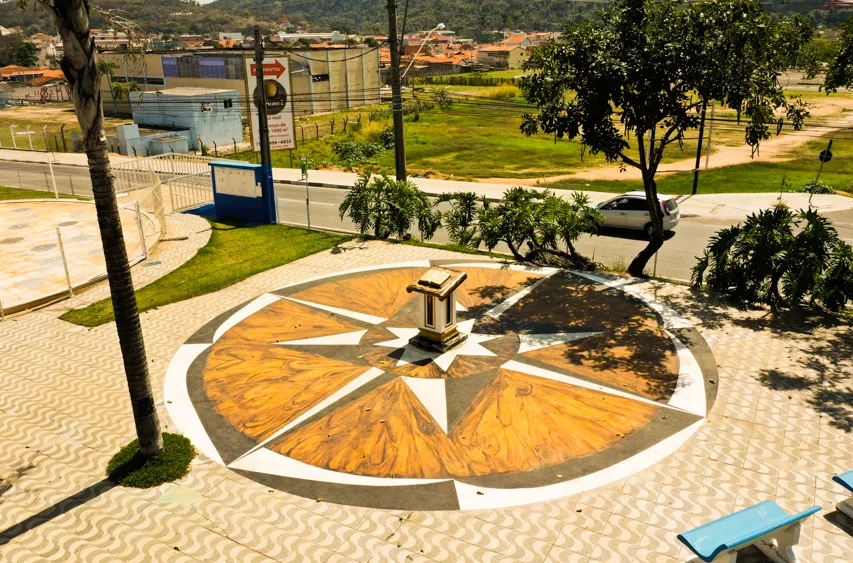 Praça do Milênio passa a chamar Praça da Bíblia