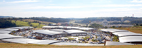 Com 92 grifes de luxo, Outlet Premium é inaugurado