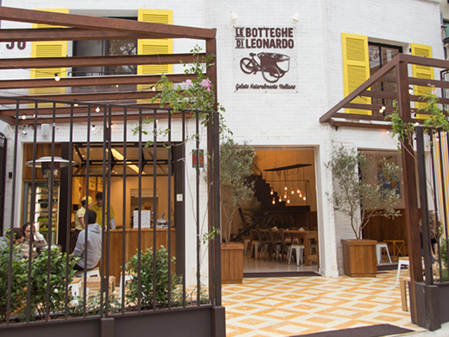 Sorveteria em São Paulo oferece sorvete para cães