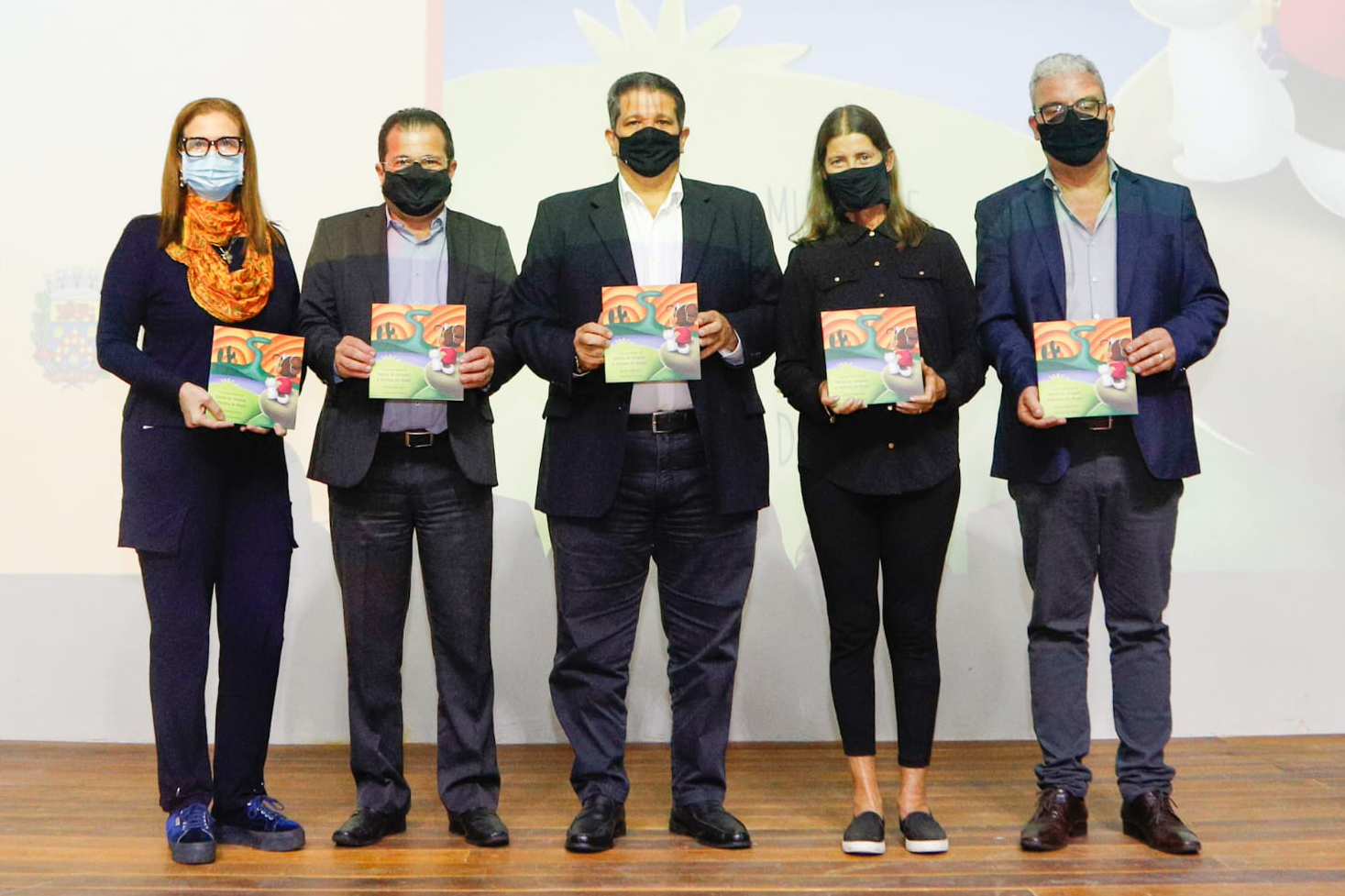 Livro que Resgata Inspirações de Tarsila do Amaral é Lançado em Itupeva