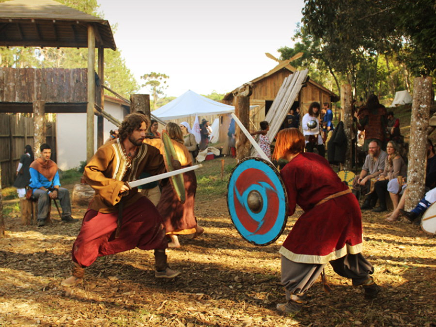 Vila Viking Brasil: imersão medieval no interior de SP