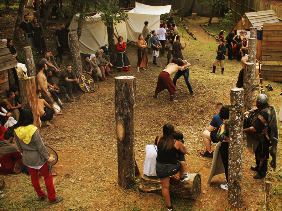 Vila Viking Brasil: imersão medieval no interior de SP