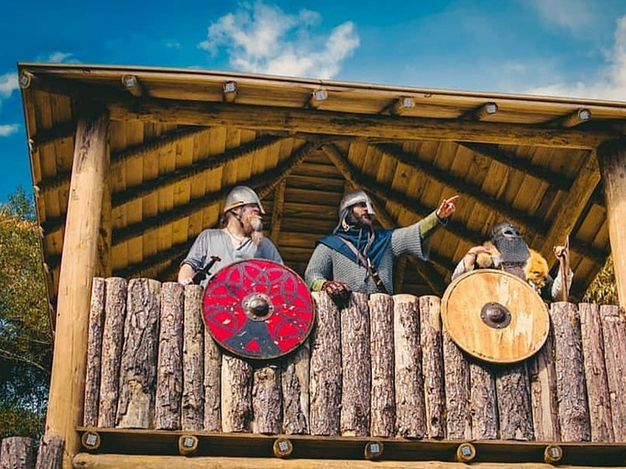 Vila Viking Brasil: imersão medieval no interior de SP